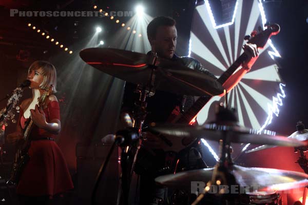 THE JOY FORMIDABLE - 2013-02-12 - PARIS - La Maroquinerie - Rhiannon Bryan - Rhydian Dafydd